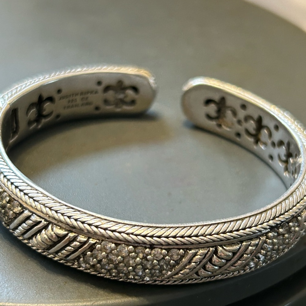 Judith Ripka hinged 7 inch 925 bracket with diamondnique